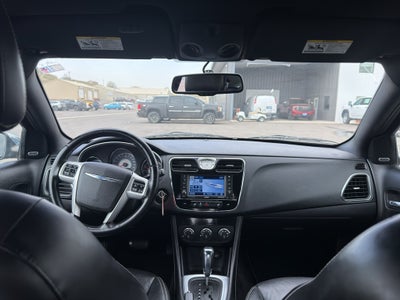 2011 Chrysler 200 Limited
