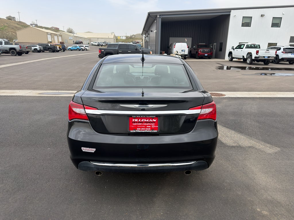 2011 Chrysler 200 Limited
