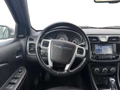 2011 Chrysler 200 Limited