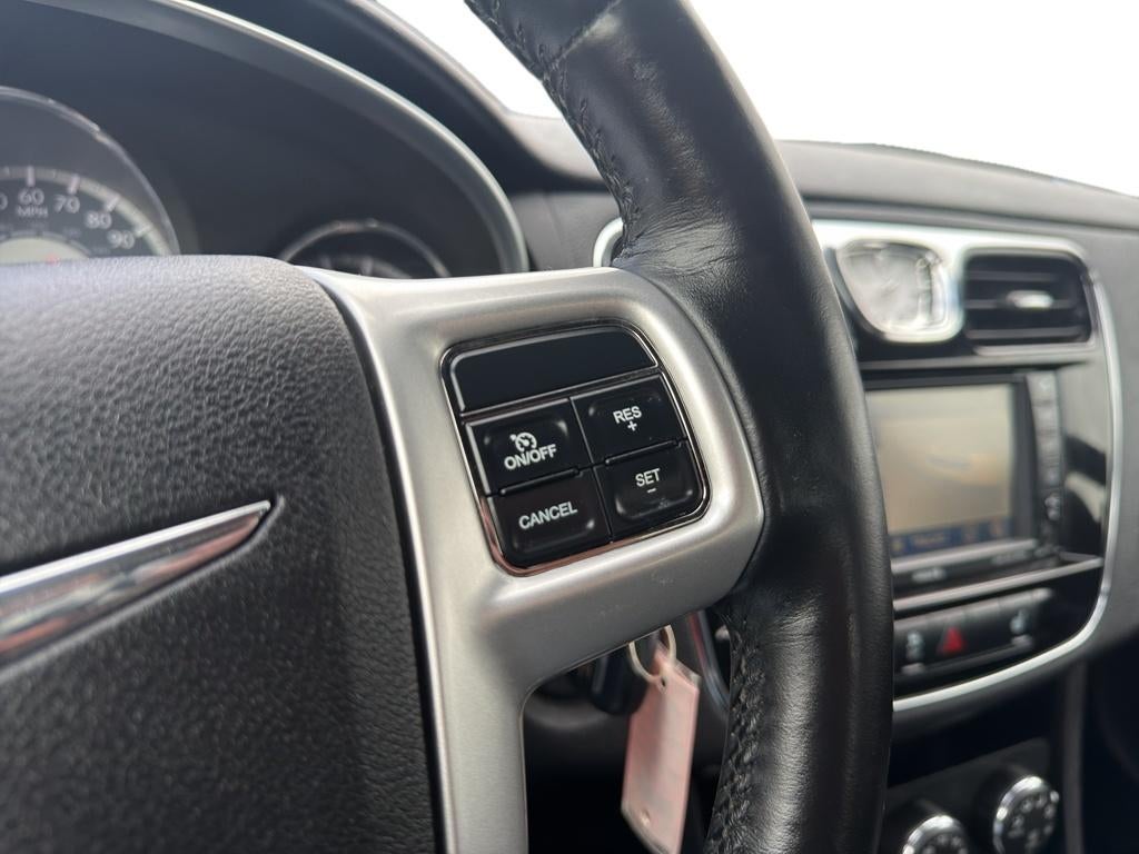 2011 Chrysler 200 Limited