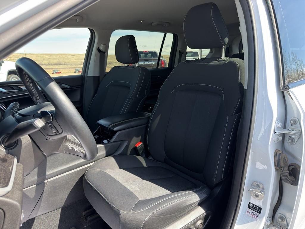 2022 Jeep Grand Cherokee L Laredo