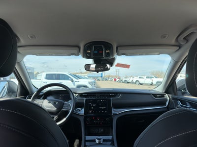 2022 Jeep Grand Cherokee L Laredo