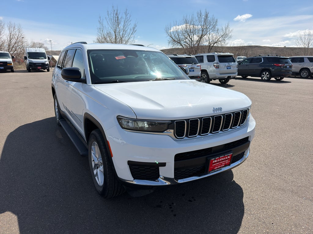 2022 Jeep Grand Cherokee L Laredo