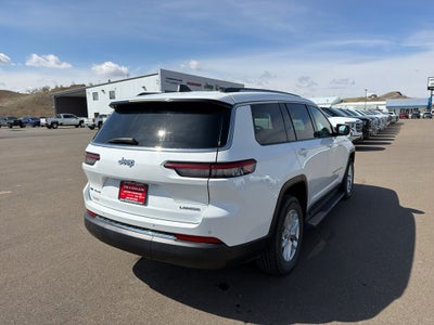 2022 Jeep Grand Cherokee L Laredo