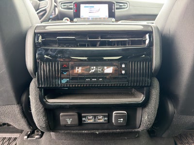 2024 Jeep Wagoneer BASE