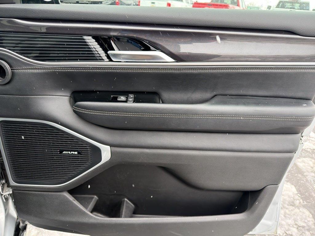 2024 Jeep Wagoneer BASE