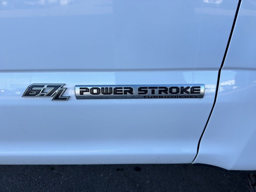 2017 Ford Super Duty F-350 SRW XL