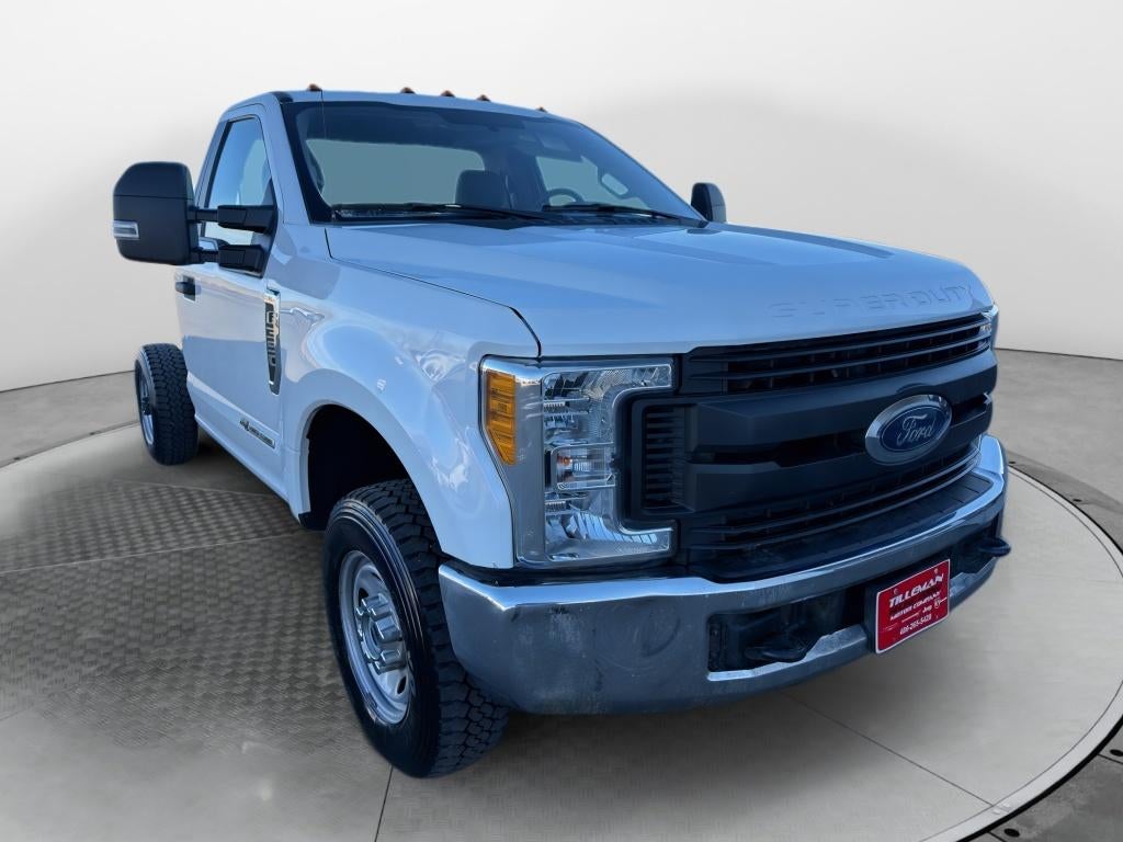 2017 Ford Super Duty F-350 SRW XL