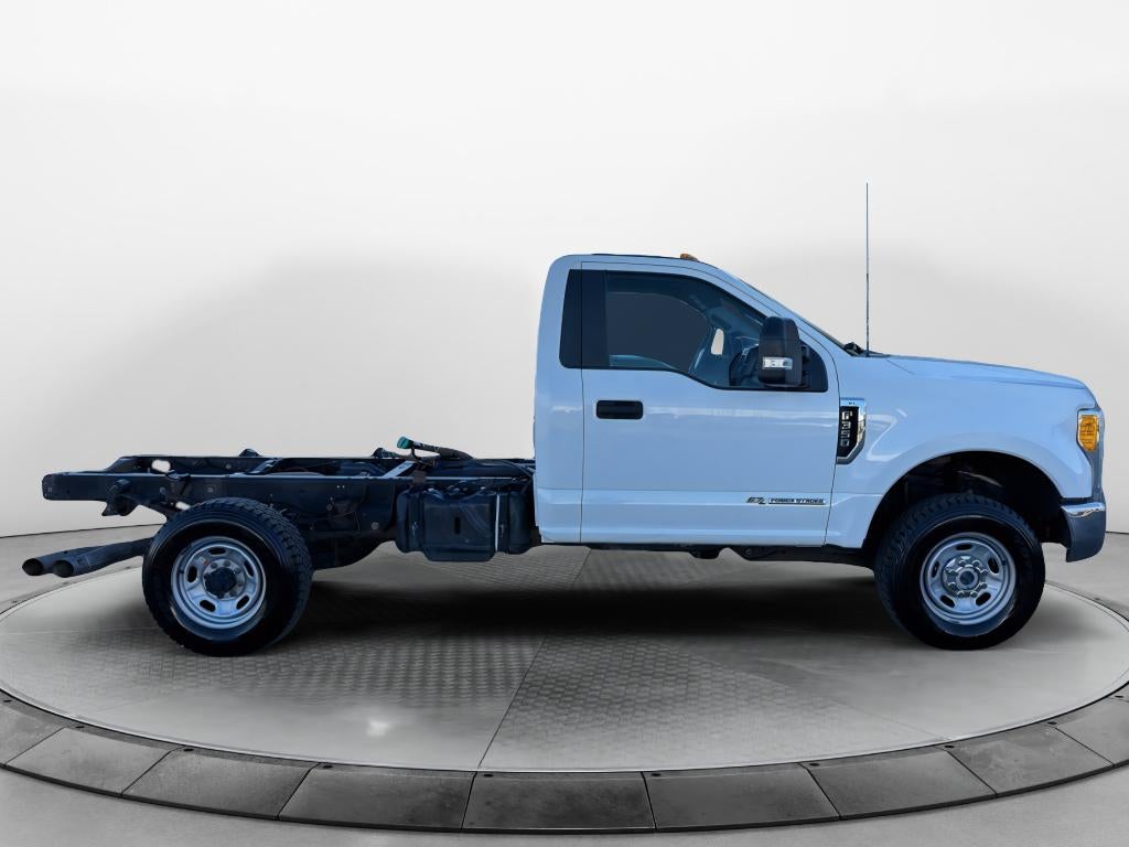 2017 Ford Super Duty F-350 SRW XL