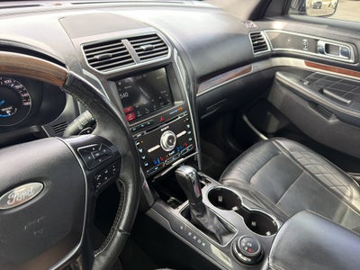 2017 Ford Explorer Platinum