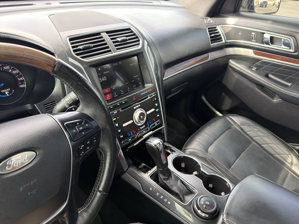 2017 Ford Explorer Platinum