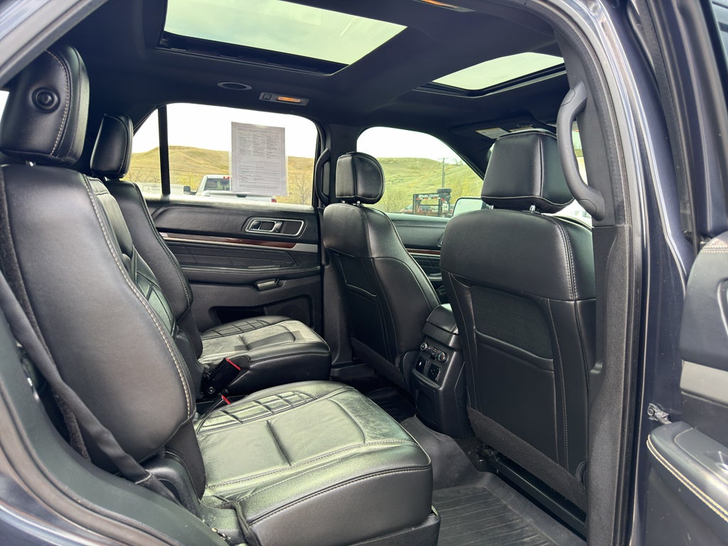 2017 Ford Explorer Platinum