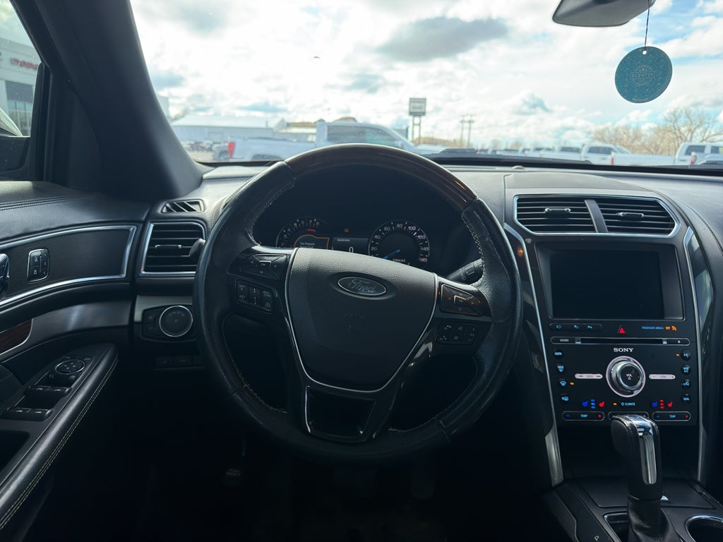 2017 Ford Explorer Platinum