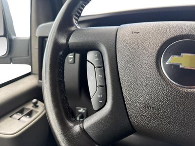 2022 Chevrolet Express Passenger 3500 1LS