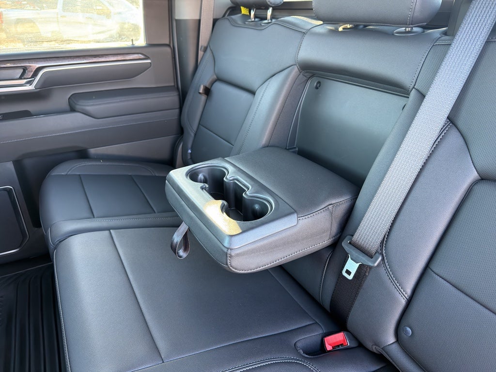 2025 Chevrolet Silverado 3500 HD LTZ