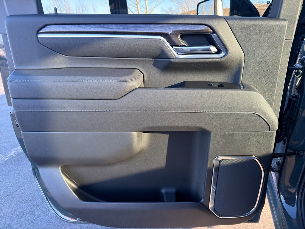 2025 Chevrolet Silverado 3500 HD LTZ