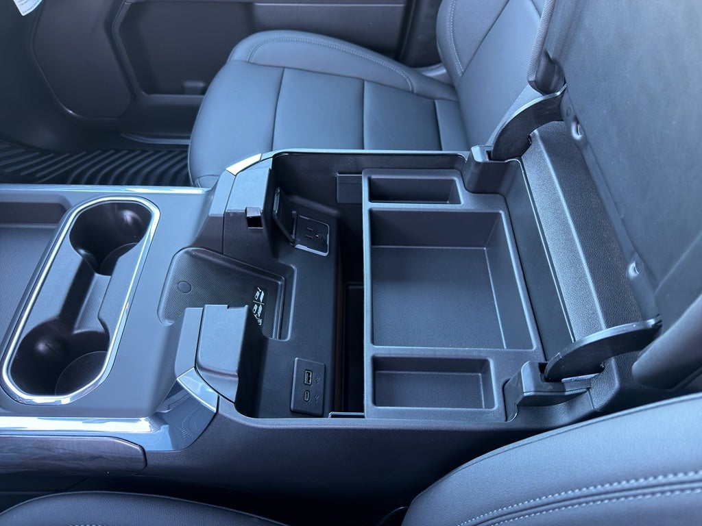 2025 Chevrolet Silverado 3500 HD LTZ