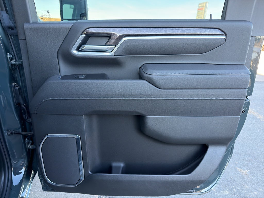 2025 Chevrolet Silverado 3500 HD LTZ