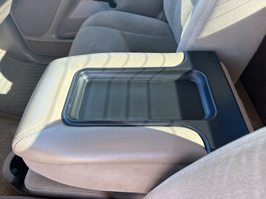 2004 Chevrolet Silverado 1500 LS