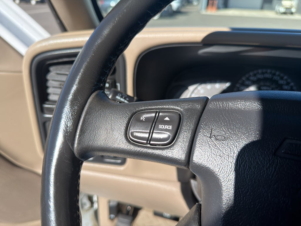 2004 Chevrolet Silverado 1500 LS