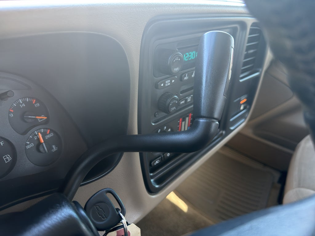 2004 Chevrolet Silverado 1500 LS