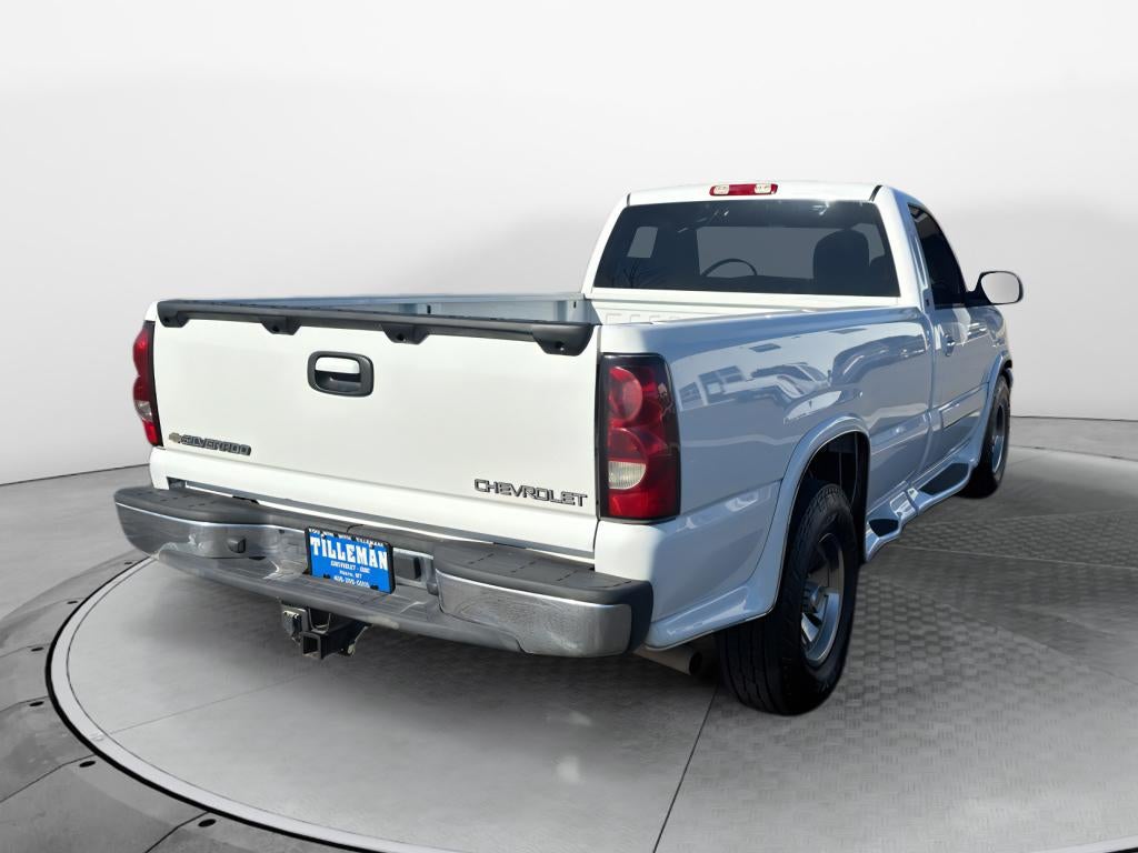 2004 Chevrolet Silverado 1500 LS