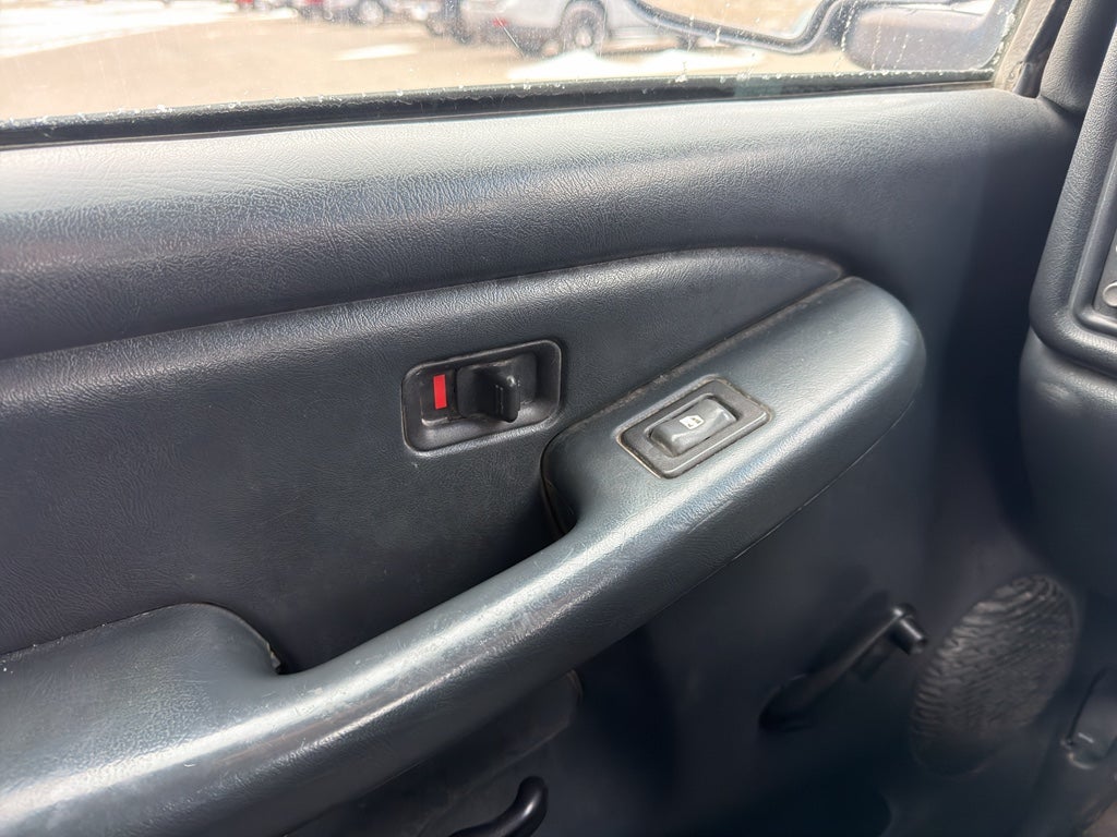 2001 Chevrolet Silverado 1500 BASE