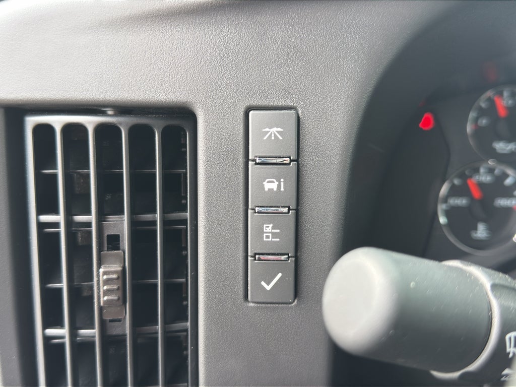 2025 GMC Savana Passenger LS