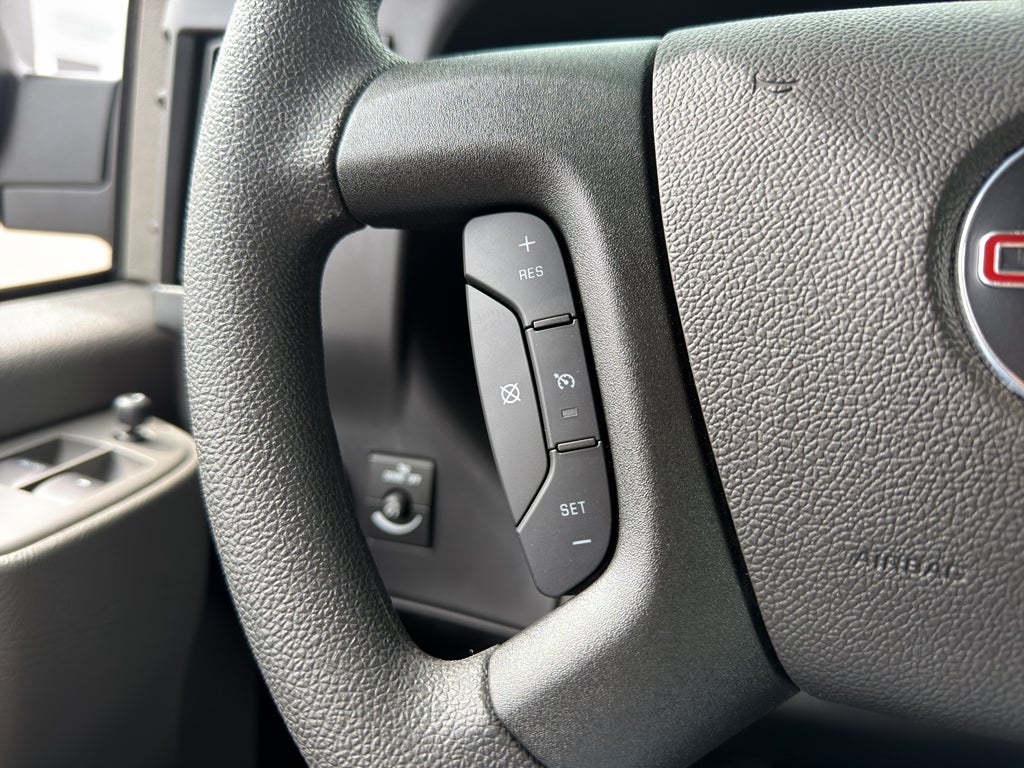 2025 GMC Savana Passenger LS