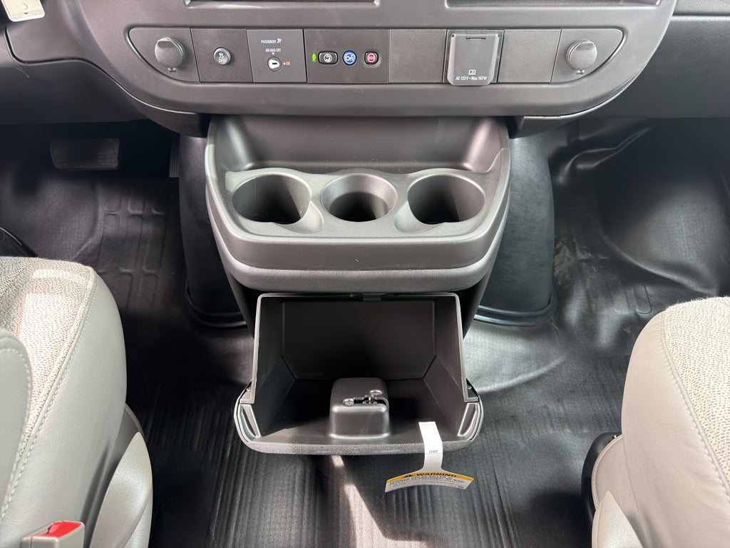 2025 GMC Savana Passenger LS