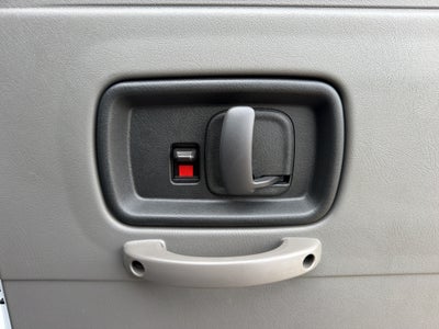 2025 GMC Savana Passenger LS