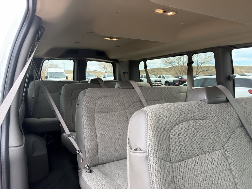 2025 GMC Savana Passenger LS
