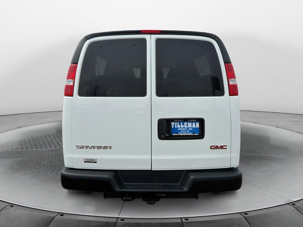 2025 GMC Savana Passenger LS