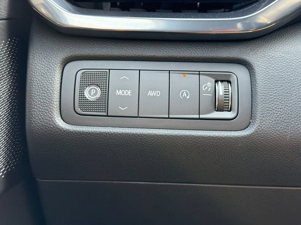 2027 GMC Acadia AT4