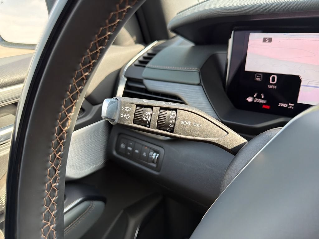 2027 GMC Acadia AT4