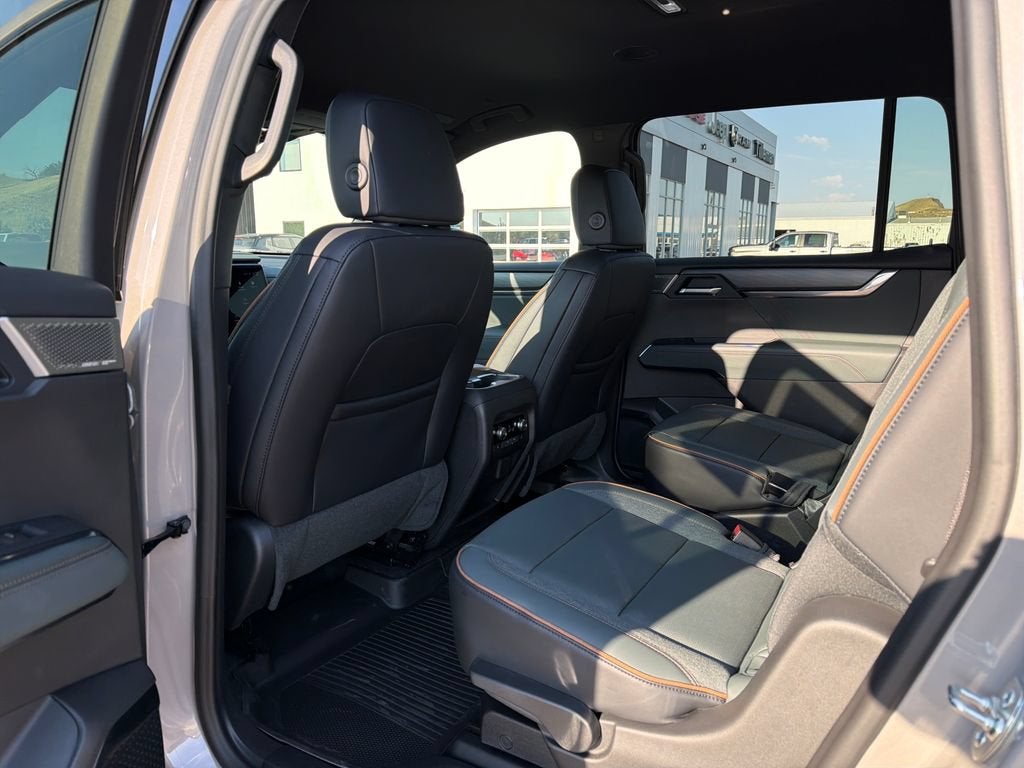 2027 GMC Acadia AT4