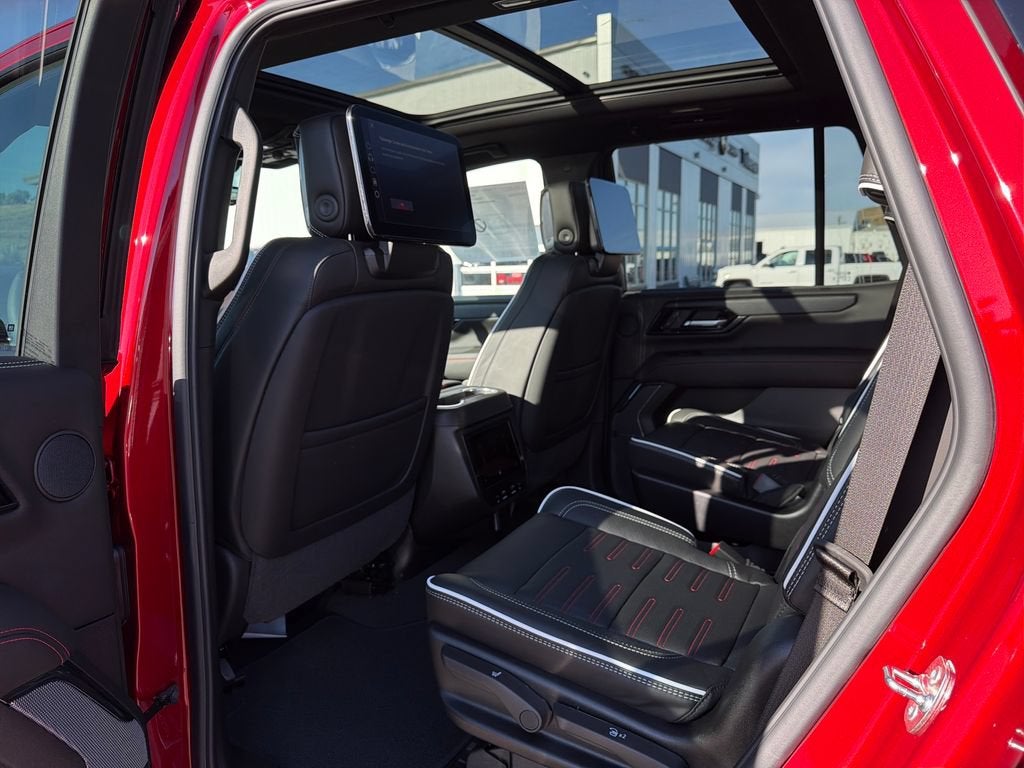 2026 GMC Yukon AT4 Ultimate - Photo 21