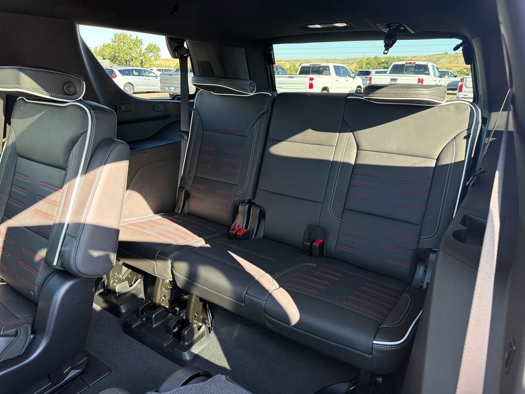 2026 GMC Yukon AT4 Ultimate - Photo 23