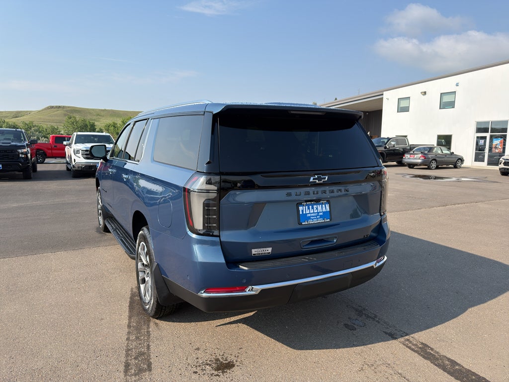 2026 Chevrolet Suburban LT