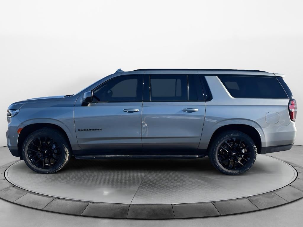 2023 Chevrolet Suburban RST