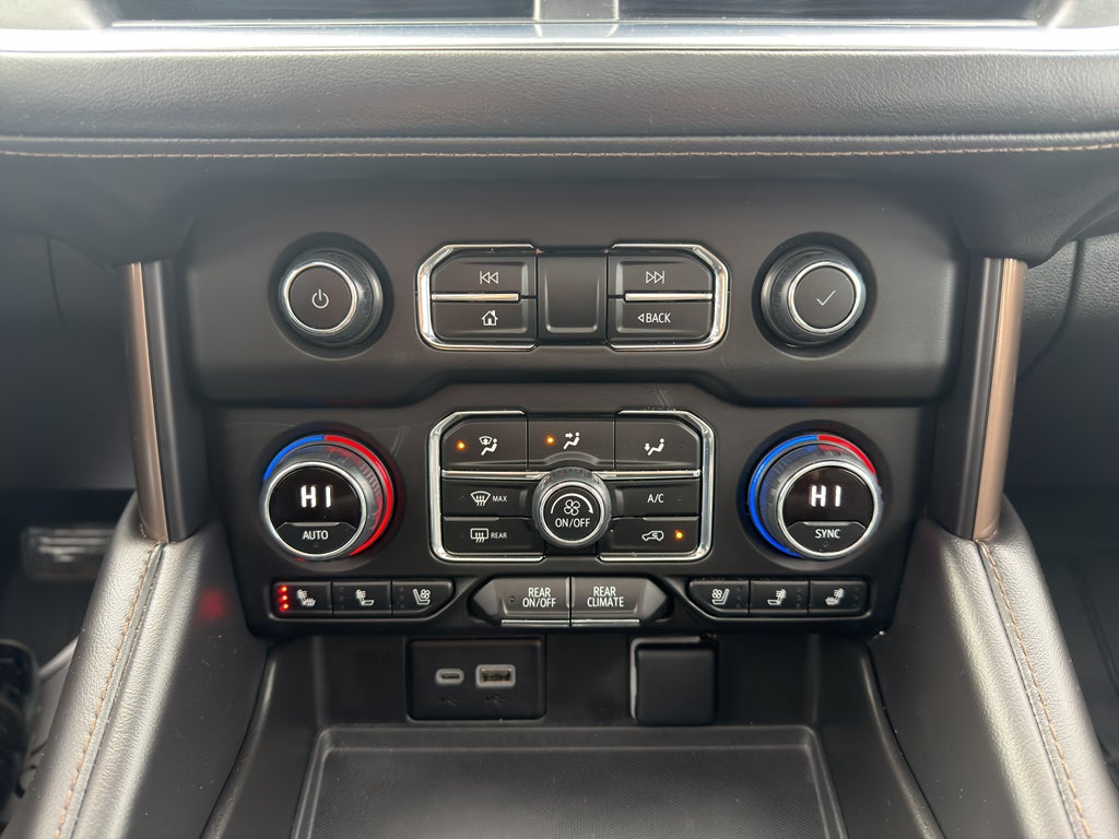 2023 Chevrolet Suburban High Country