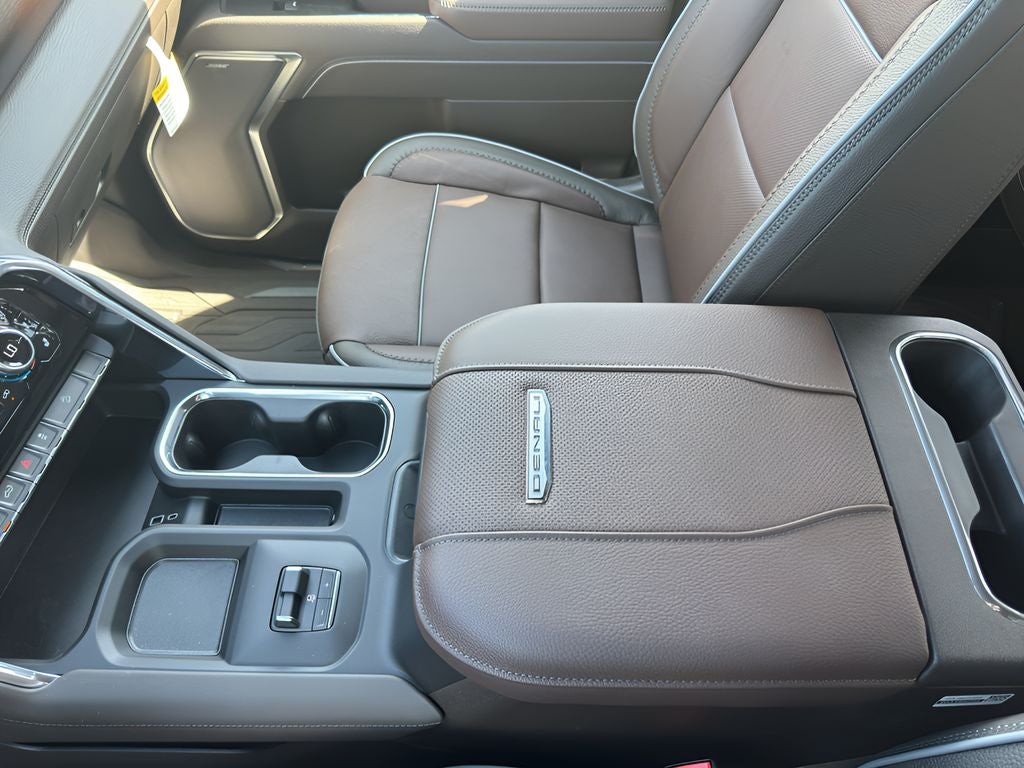 2025 GMC Sierra 2500 HD Denali