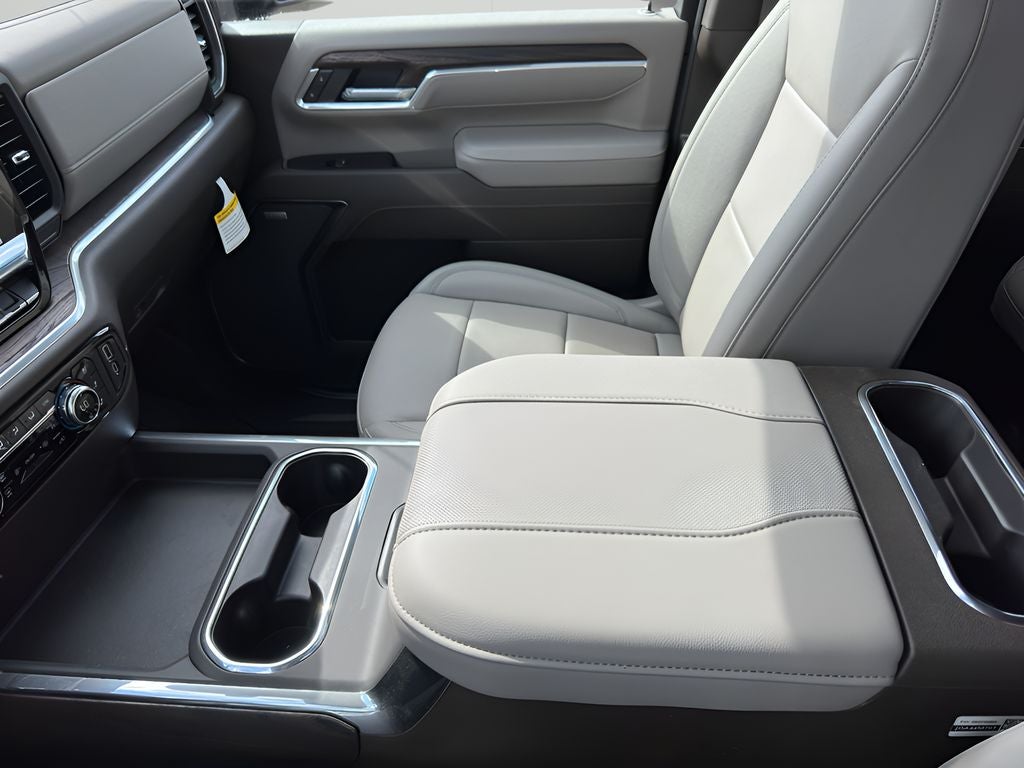 2025 GMC Sierra 3500 HD SLT