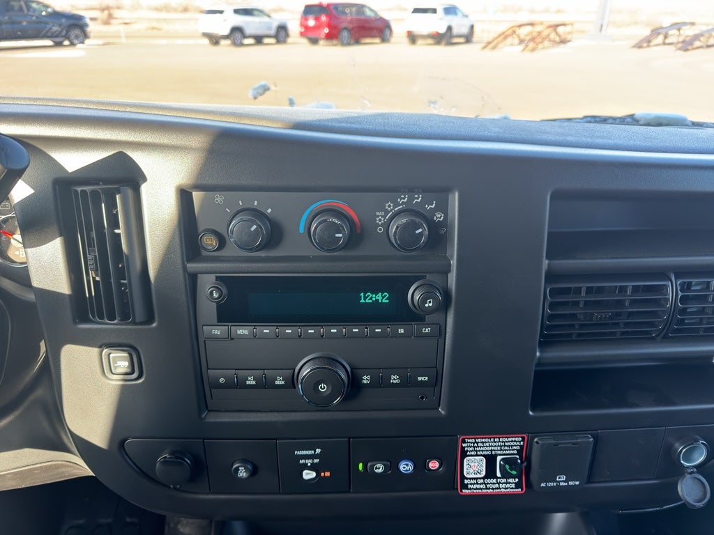 2025 GMC Savana Cargo 3500 Work Van