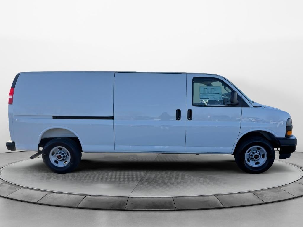 2025 GMC Savana Cargo 3500 Work Van