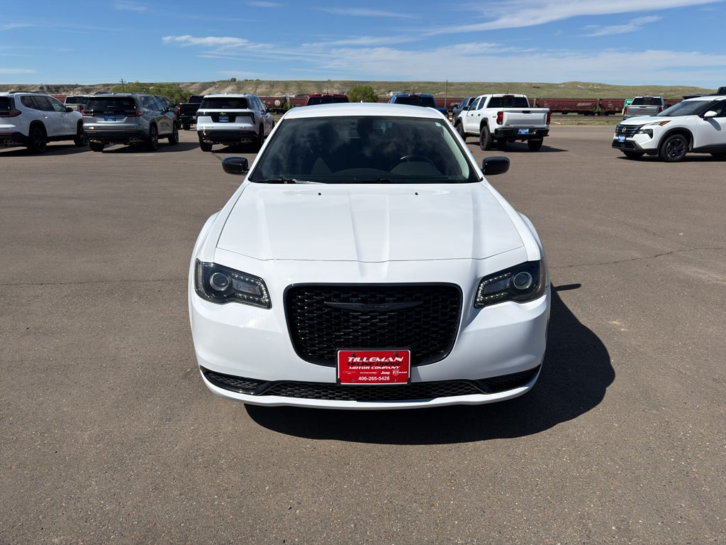 2022 Chrysler 300 Touring