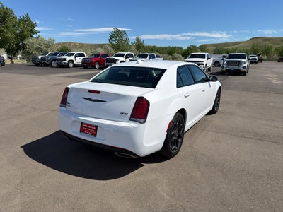 2022 Chrysler 300 Touring