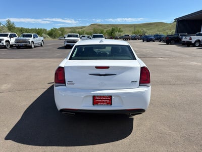 2022 Chrysler 300 Touring