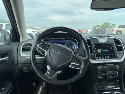 2022 Chrysler 300 Touring