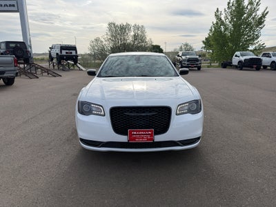 2022 Chrysler 300 Touring